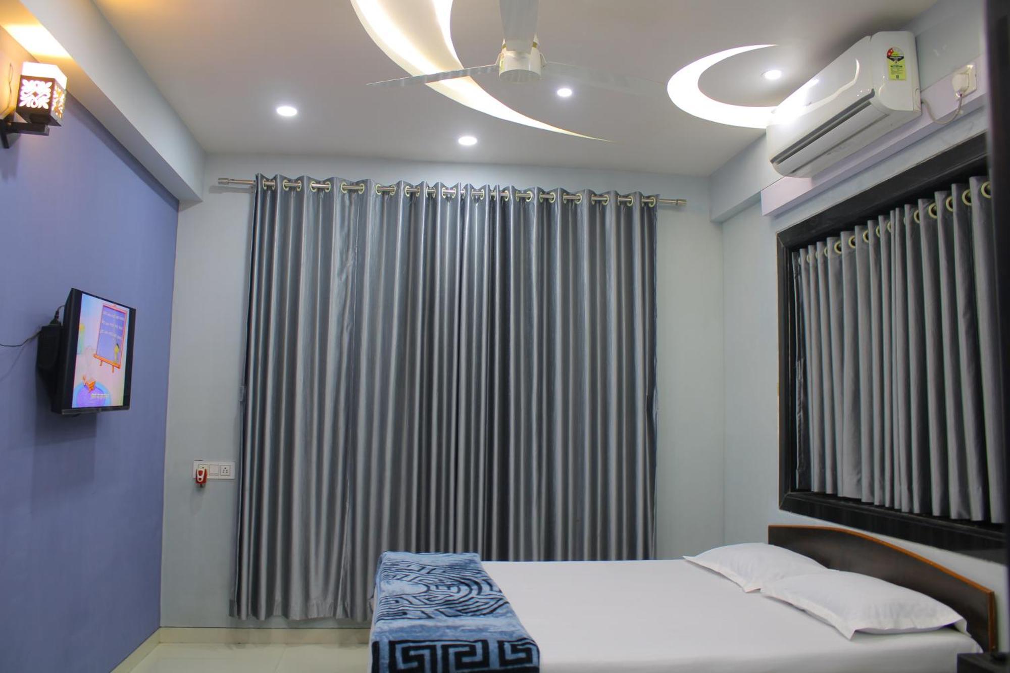 Sukhakarta Holiday Home Алібаґ Екстер'єр фото